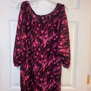 Express Women’s Split Sleeve Top